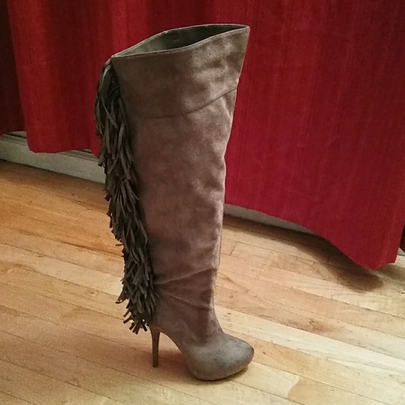 Shoes - Brown suede fringe heels boots. Size 6.